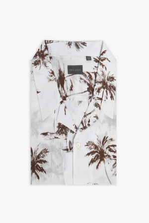Camisa hawaiana de fantasía con palmeras blanca