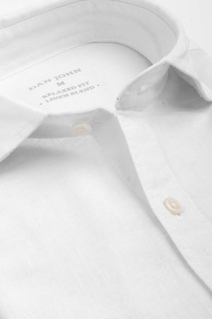 Camicia misto lino con tasche sul petto bianca