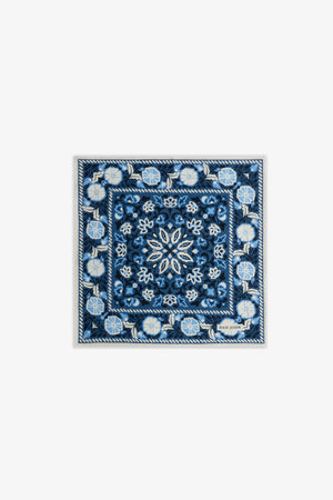 Pañuelo de bolsillo de jacquard con macromotivo integral floral color azul