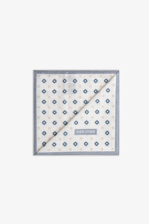 Cream jacquard pocket square with all-over geometric pattern